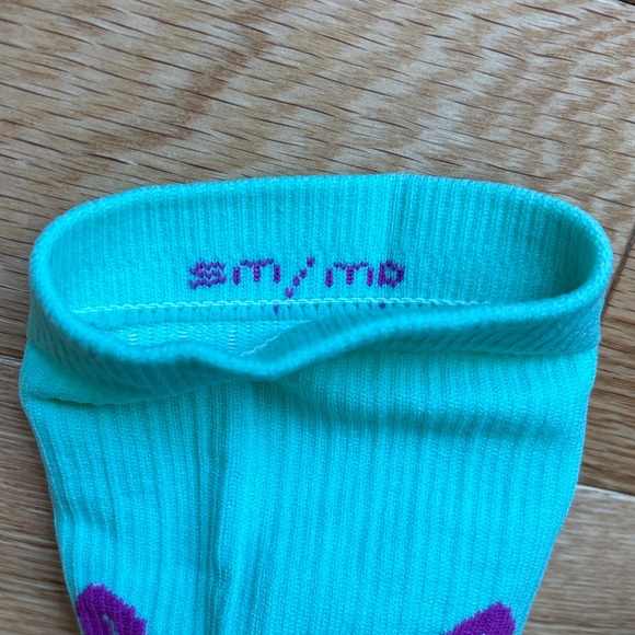 Pro Compression Socks - Picture 2 of 3